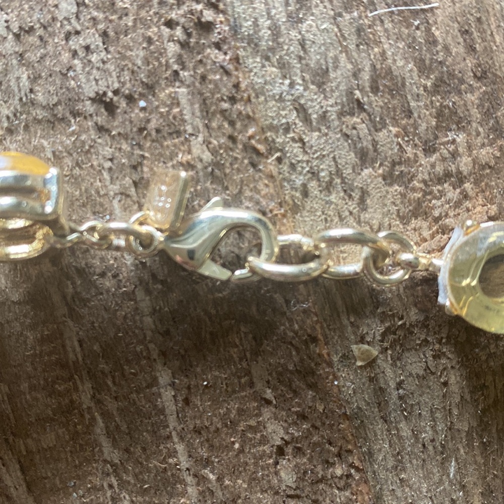 Necklace from banana republic - Picture 4 of 4